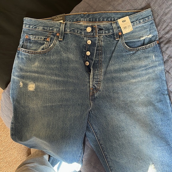 Levi Jeans - Picture 2 of 3